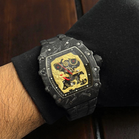 Richard Mille Metal Dragon Negro - Dorado